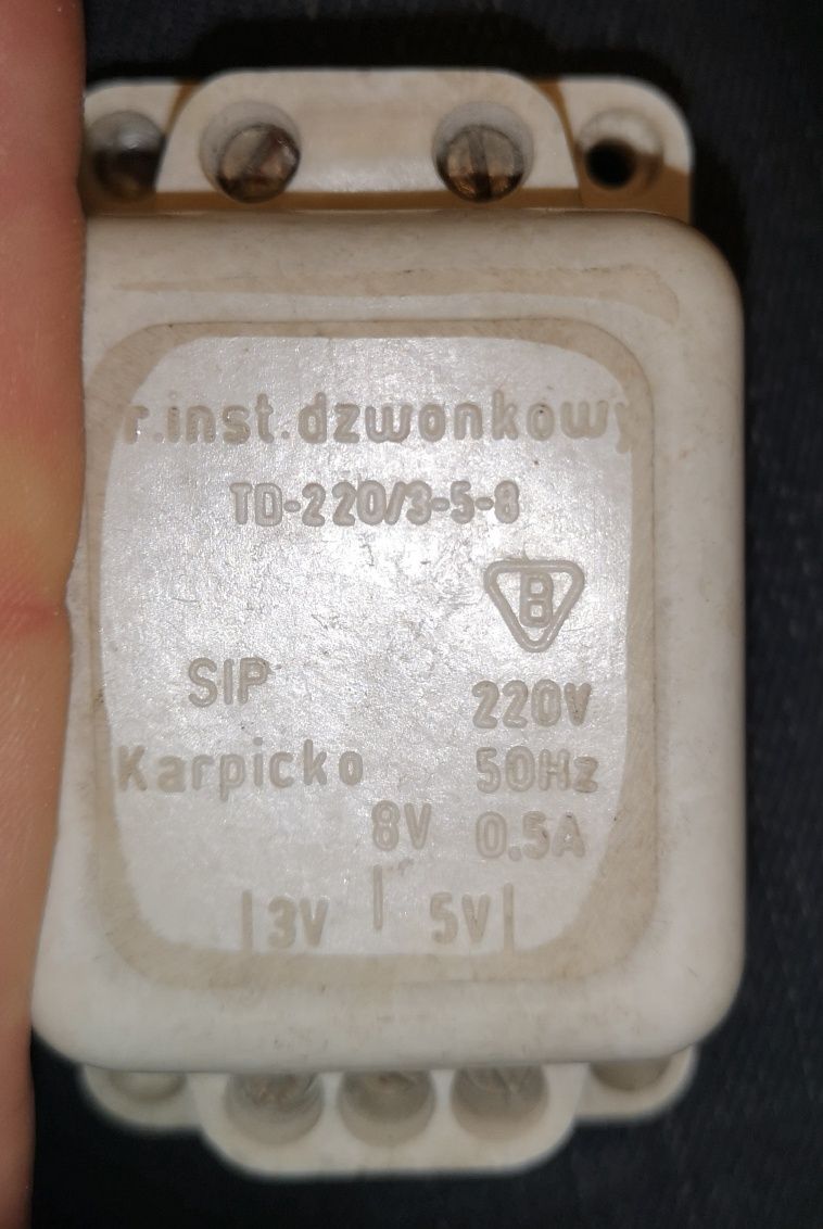 Transformator instalacyjny dzwonkowy TD-220/3-5-8 3V 5V 8V 0,5A 50Hz