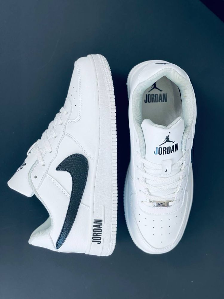 Кросівки Nike Air білі унісекс/ чоловічі/ жіночі