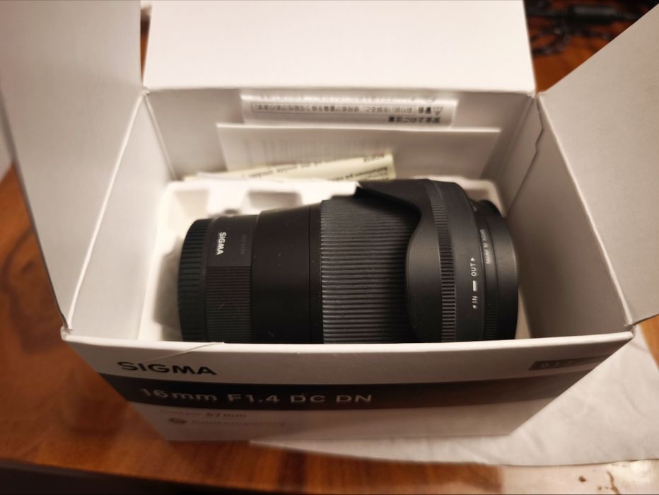 Obiektyw Sigma 16mm Sony E