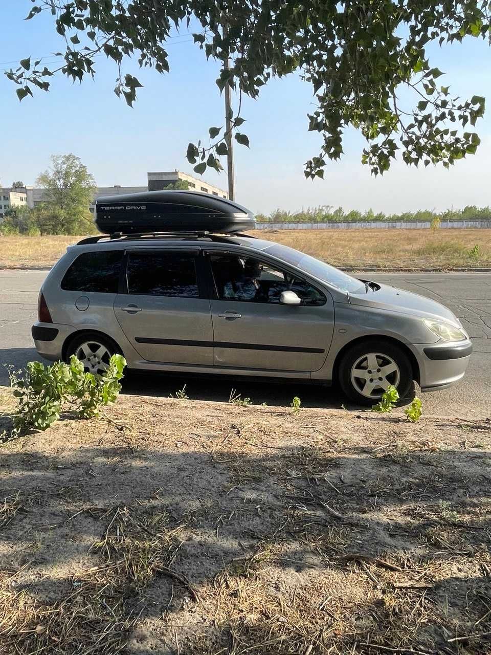 Peugeot 307 + автобокс 4100. Прицеп отдельно 1300