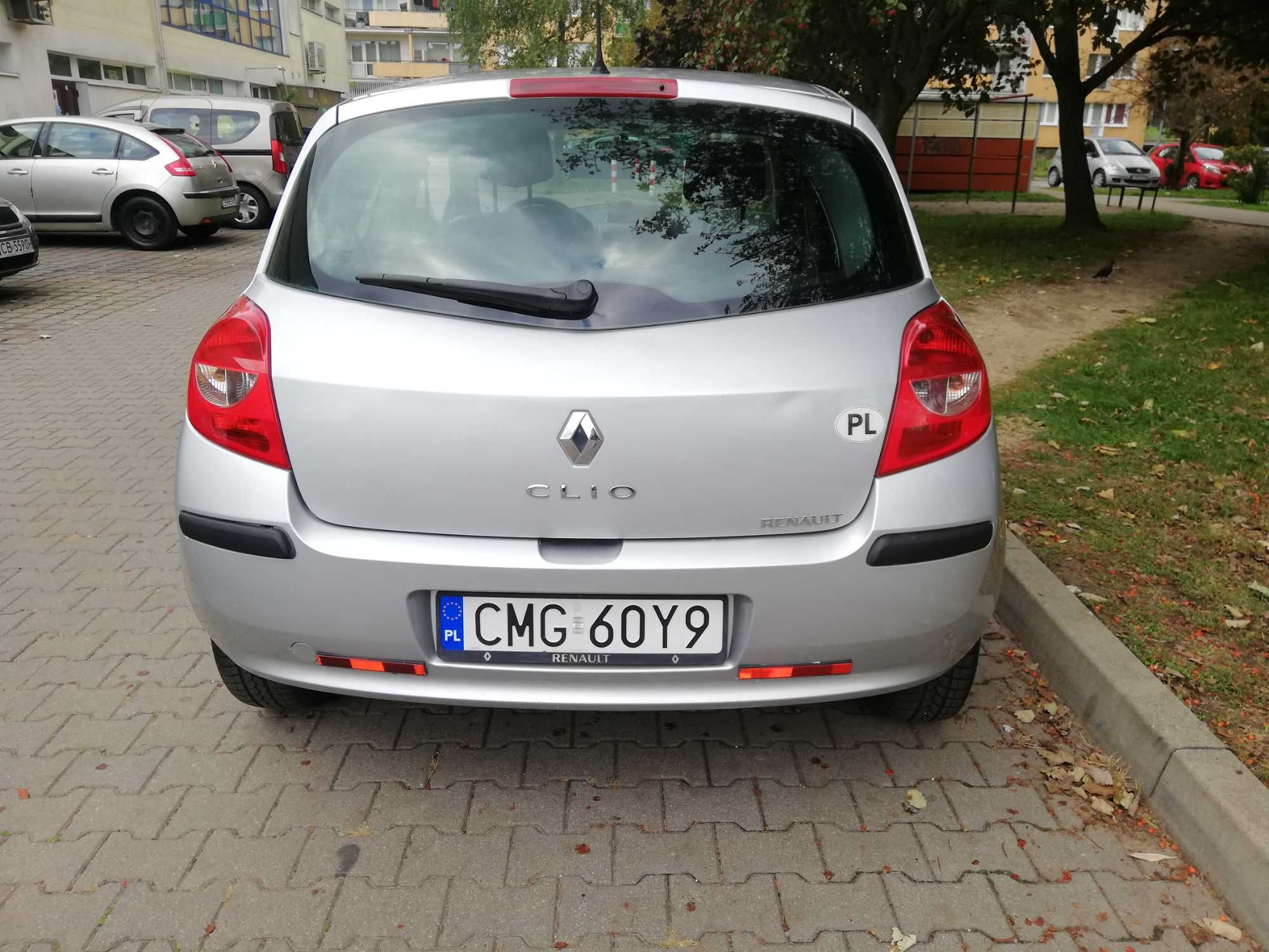 Clio3 klima działa,184tys1.2,benz rdzy2005-XI/2006 jestem włascicielem