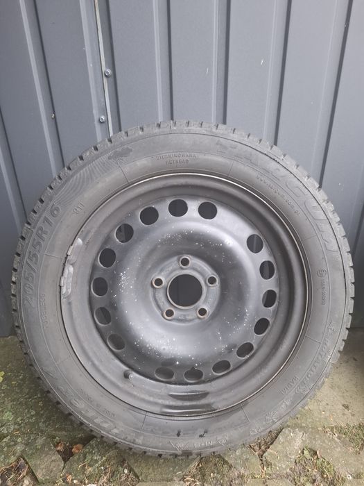 Opony zimowe 16 na stalówkach