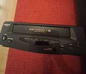 Odtwarzacz video Daewoo DV-K10W