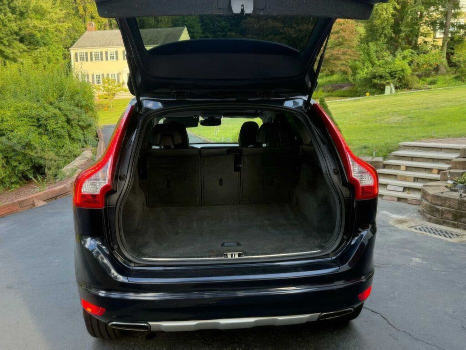 Volvo XC60 T6      2016