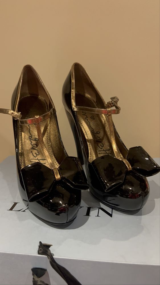 Чоботи Valentino Red оригінал 36-37
