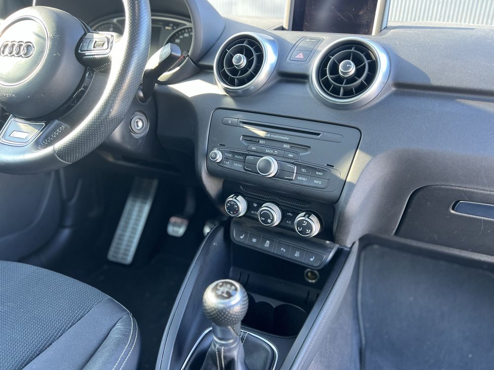 Audi A1 1.6tdi 3x S-line