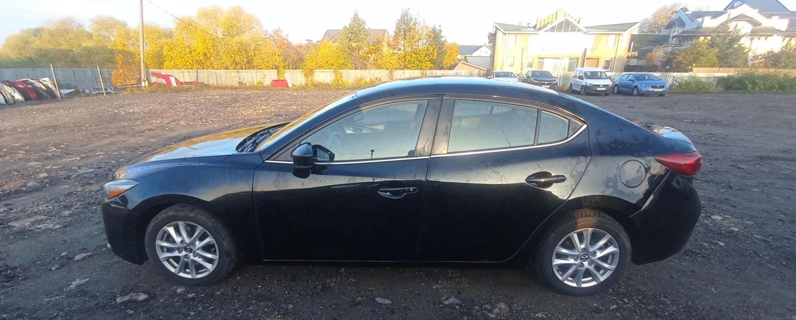 Mazda 3 з комплектації