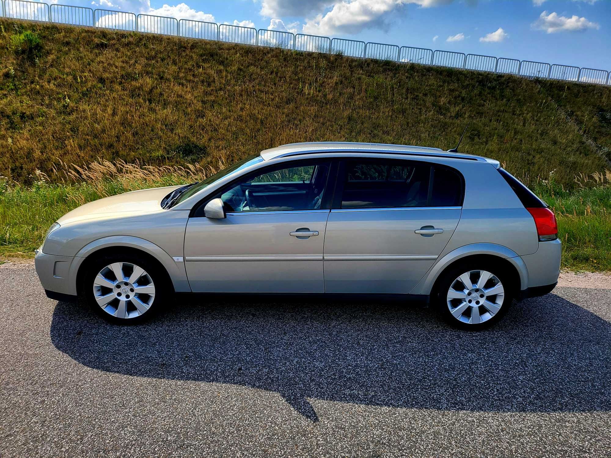 OPEL SIGNUM 2.2B klima DVD xenon alu czuj.park JAK NOWA