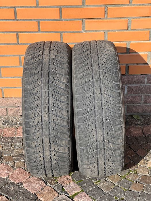 Зимова резина пара Nokian 235/55 R19