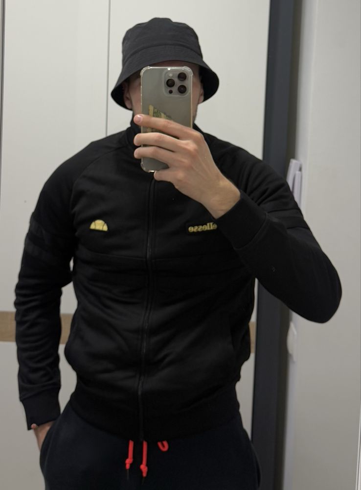Олімпійка Ellesse