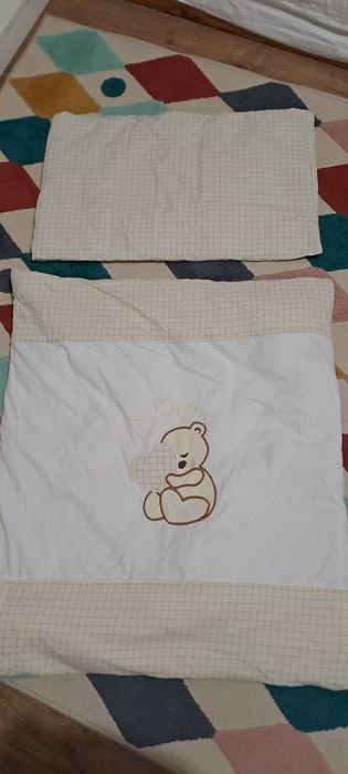 Zestaw pościeli i wypełnienia, beżowy miś zestaw dwóch prześcieradeł