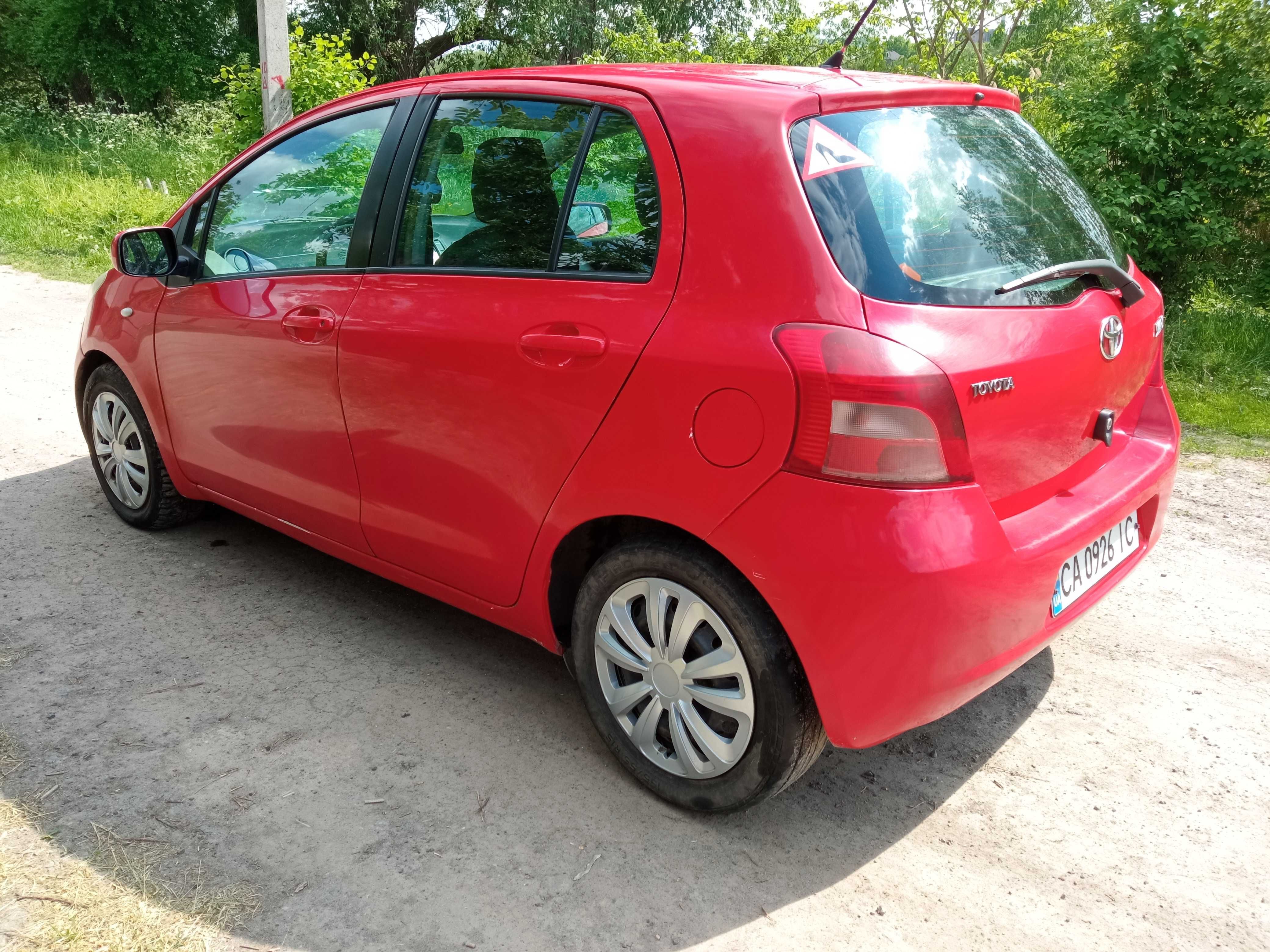 Продам Toyota Yaris