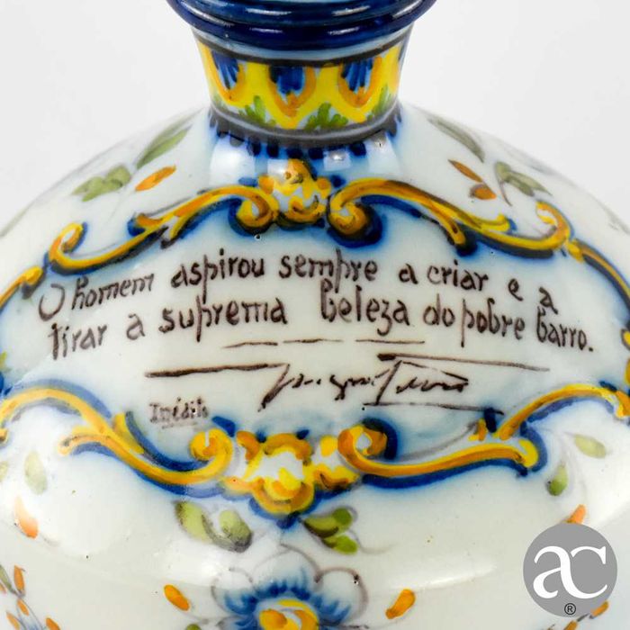 Bilha com tampa faiança Battistini Maria de Portugal, exemplar único