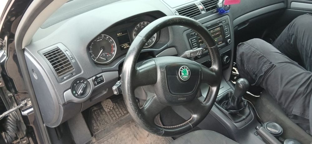 Шкода Октавия а5 1.6tdi 2011р.