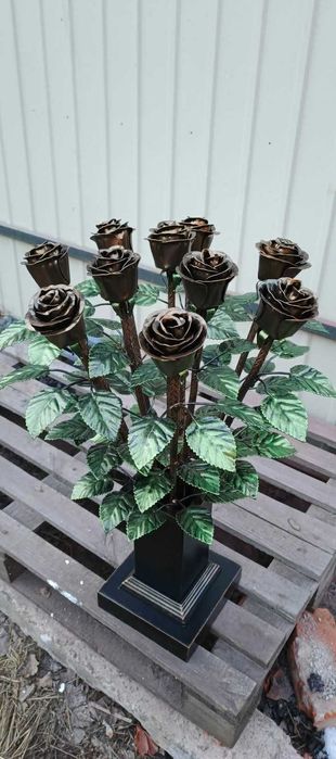 Ковані троянди продам