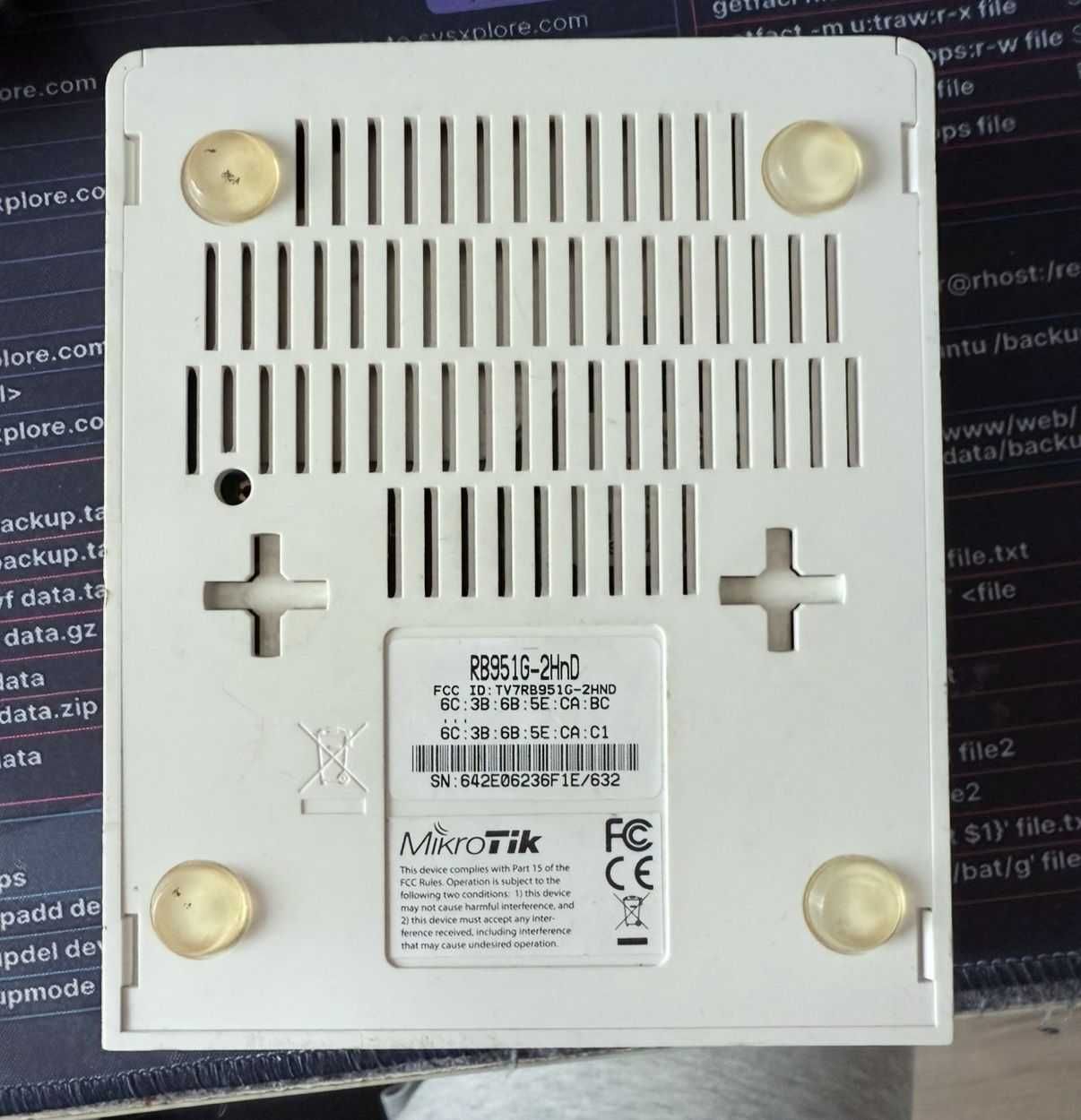 Router Mikrotik 951