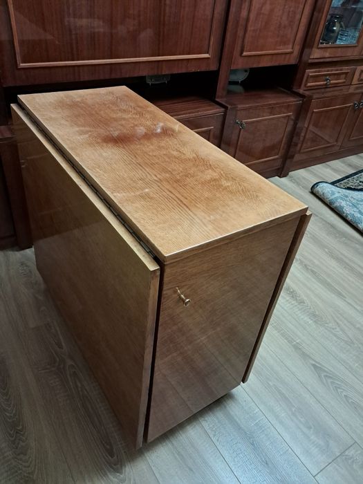 Стіл- книжка,б/в, розкладний