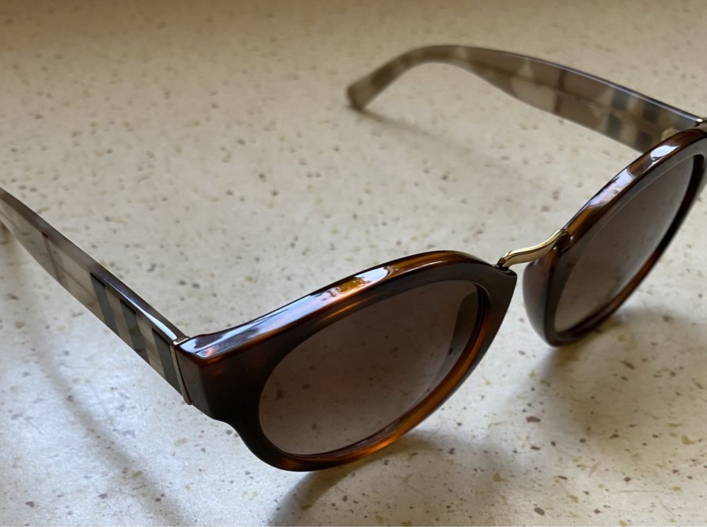 Okulary przeciwsłoneczne Burberry brązowe/szylkret plastik