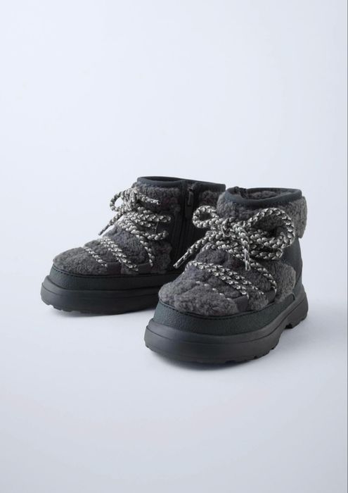 Зимові чоботи ZARA