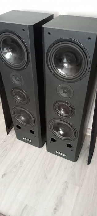 Kolumny D&K 200 . / Polaris