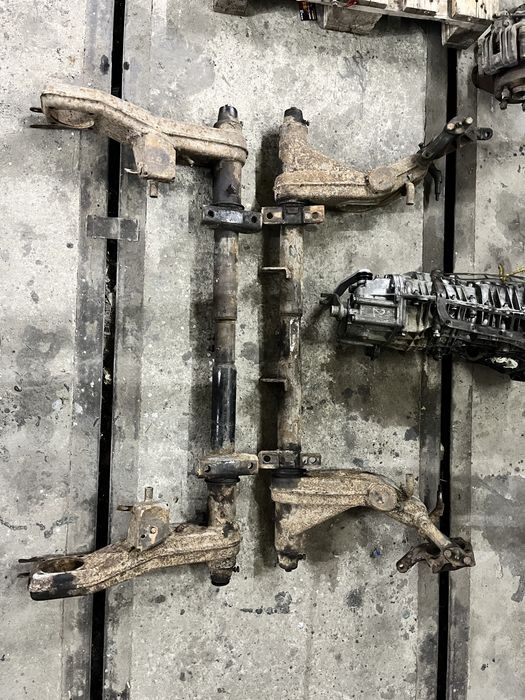 Балка торсион рычаг кулак луаз волынец волынь волынка