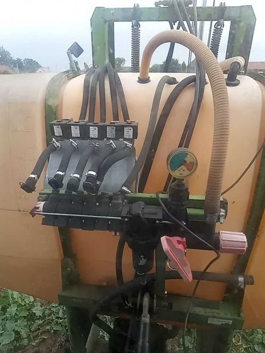 Opryskiwacz Amazone UF 1200