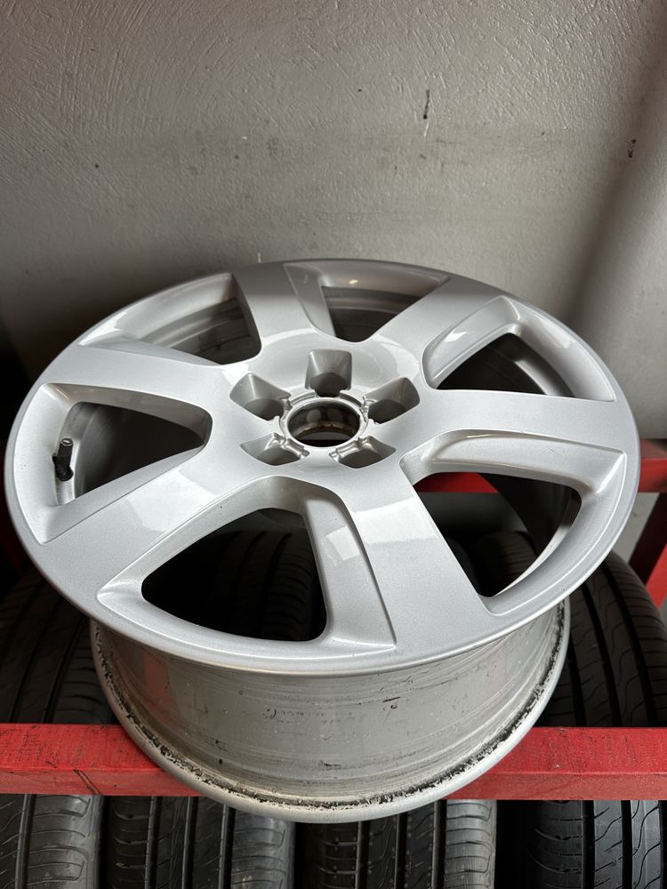 Alufelga 5x112 17 Audi Q5 srebrna letnia lato