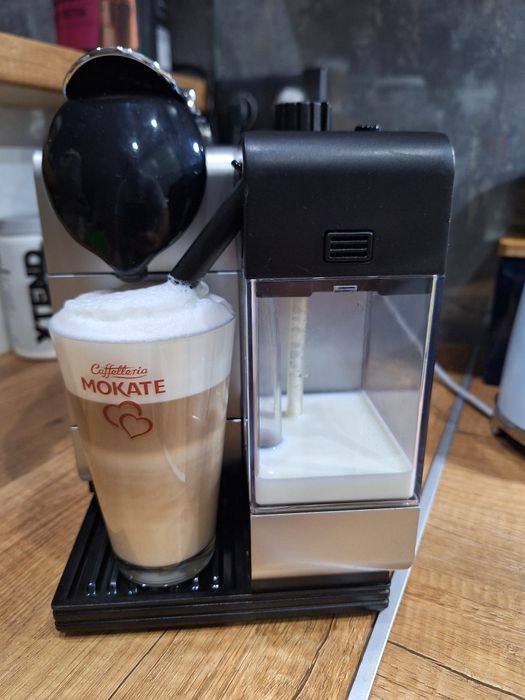 Ekspres nespresso delonghi kapsułkowy EN520S