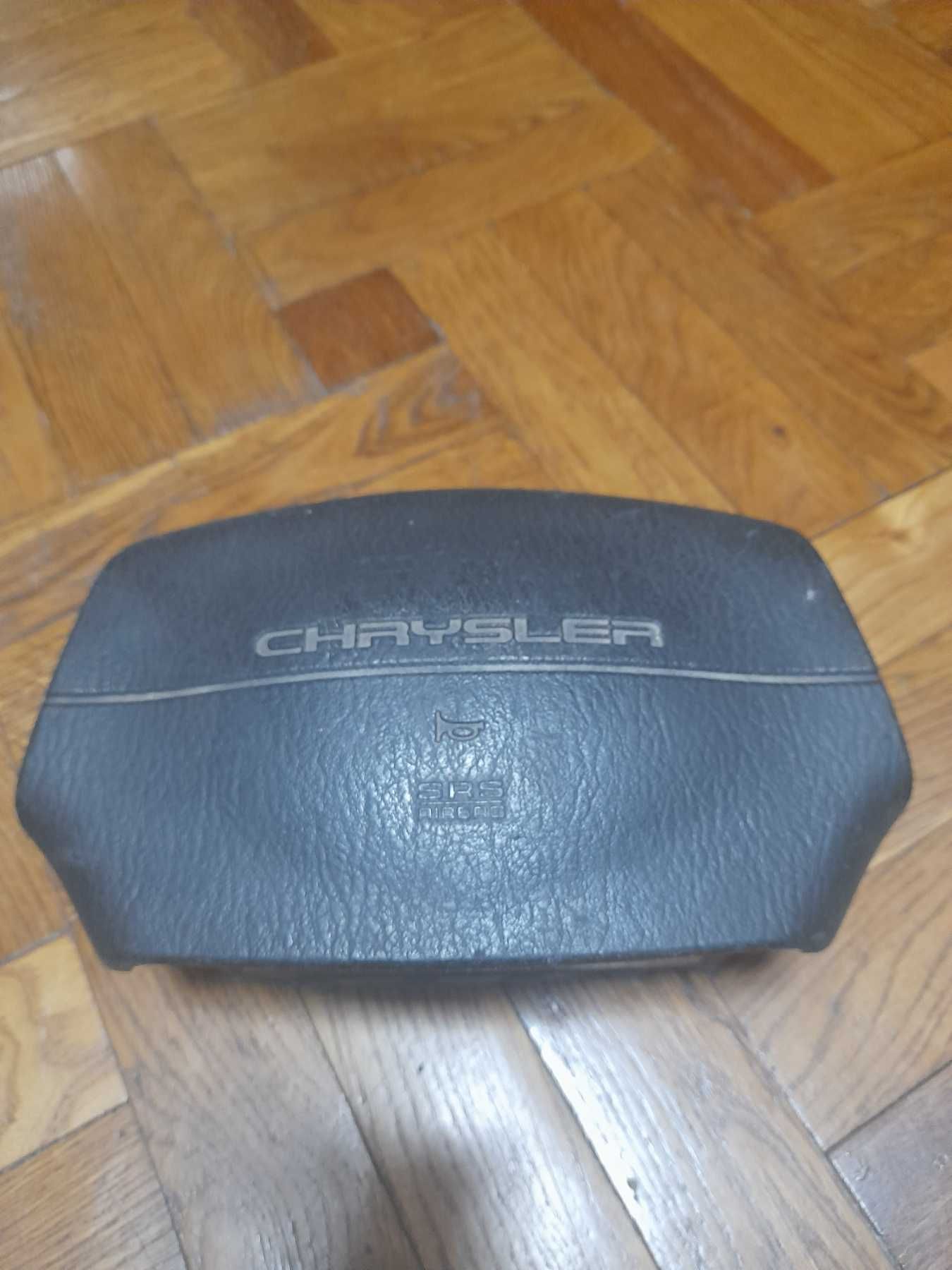 Подушка безопасности (airbag) водителя Chrysler Stratus 1