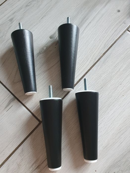 Czarne nóżki do fotela Strandmon Ikea