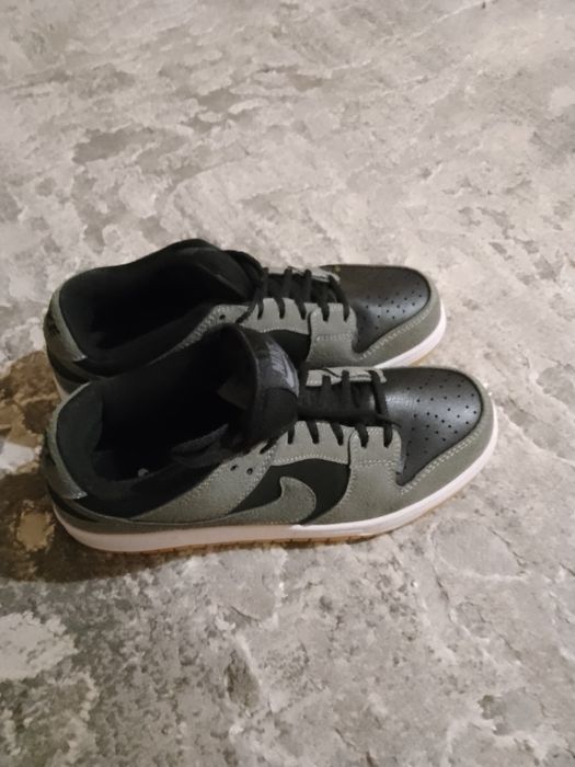 Кроссовки nike 42 размер