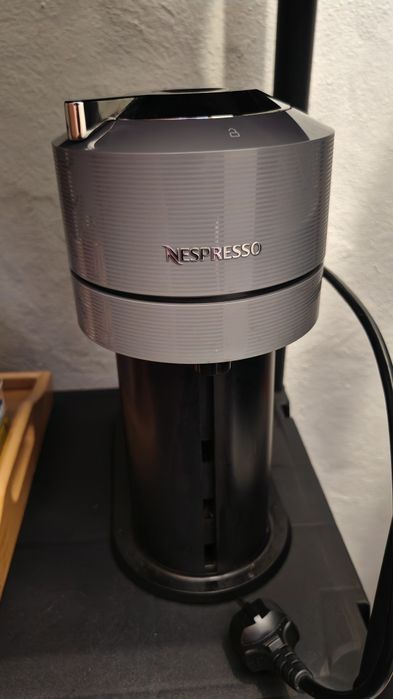 Vendo 2 máquinas Nespresso.