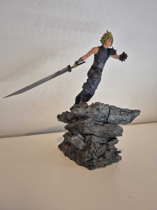 Figura Final Fantasy VII Remake Cloud Strife