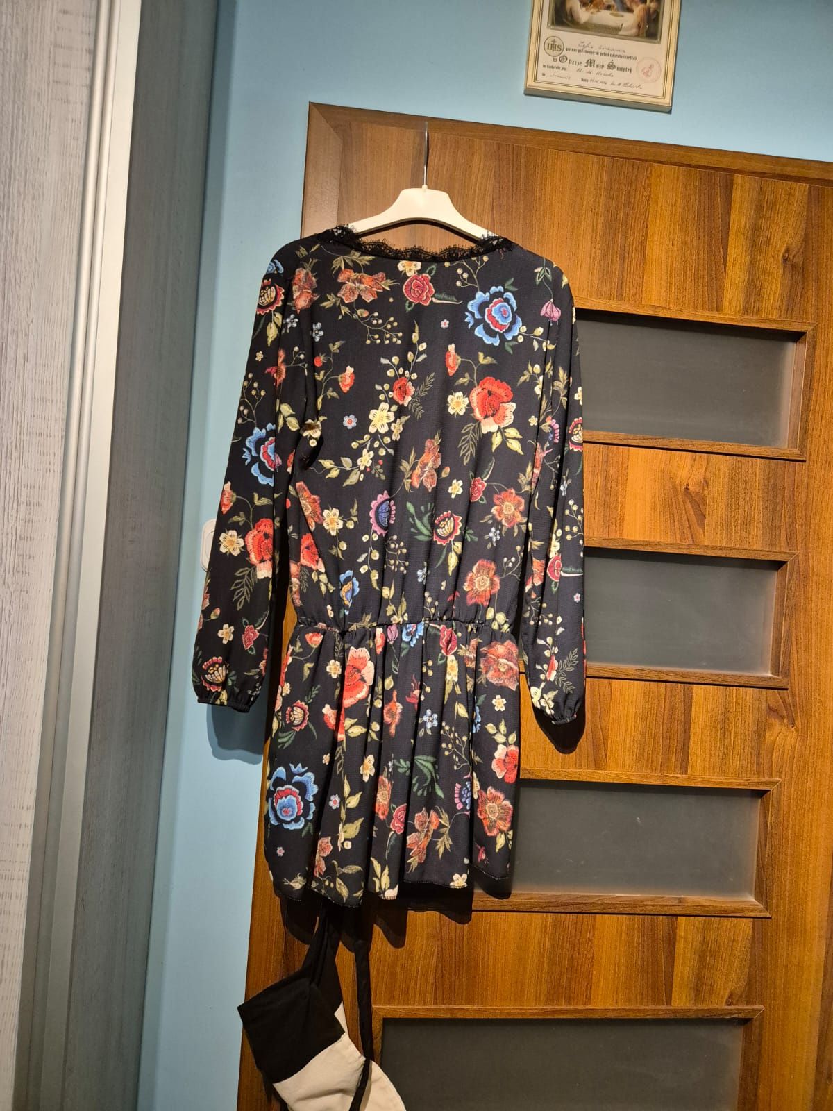 Wielokolorowa sukienka w kwiaty woman kobieta tanio cheap flowers dres