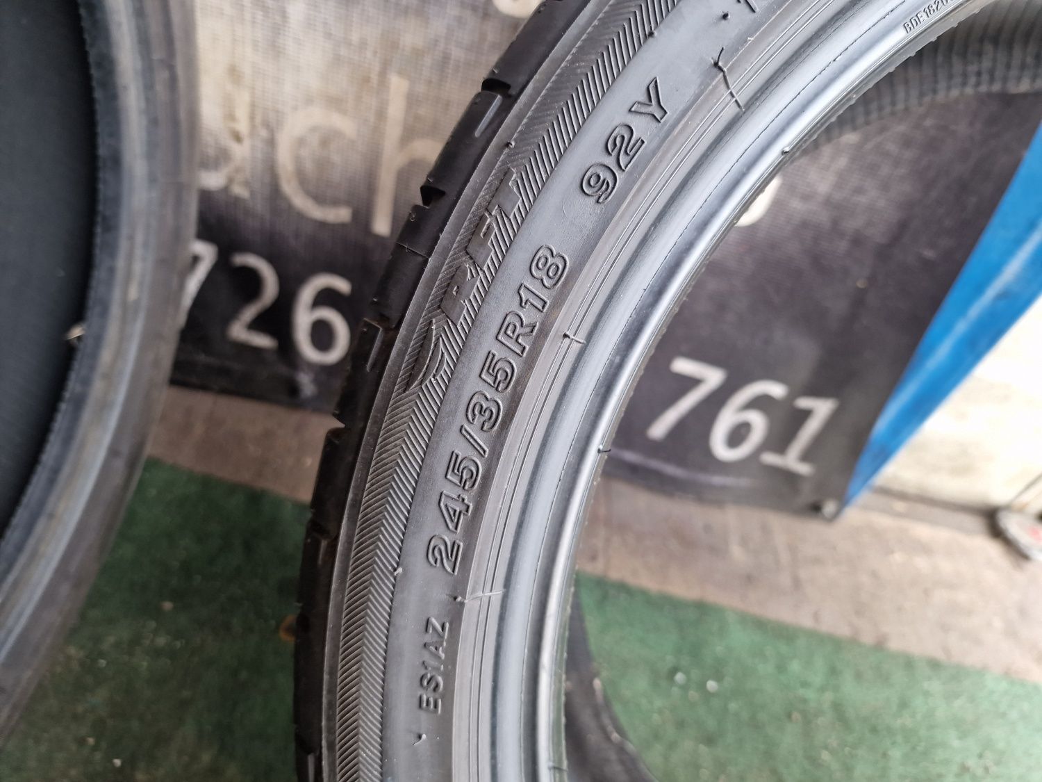 Opony letnie 245/35/18 Bridgestone Ranflat Komplet 7.2mm