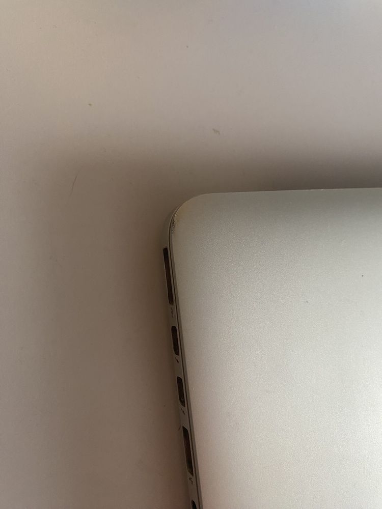 MacBook Pro retina early 2015, 256ssd, 8gb