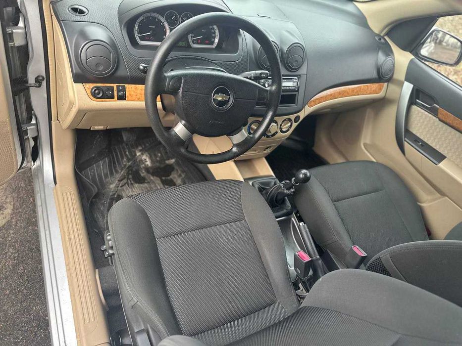 Продам авто Chevrolet Aveo б/в 1,6 бензин 2008 р.в, 102тис.км.
