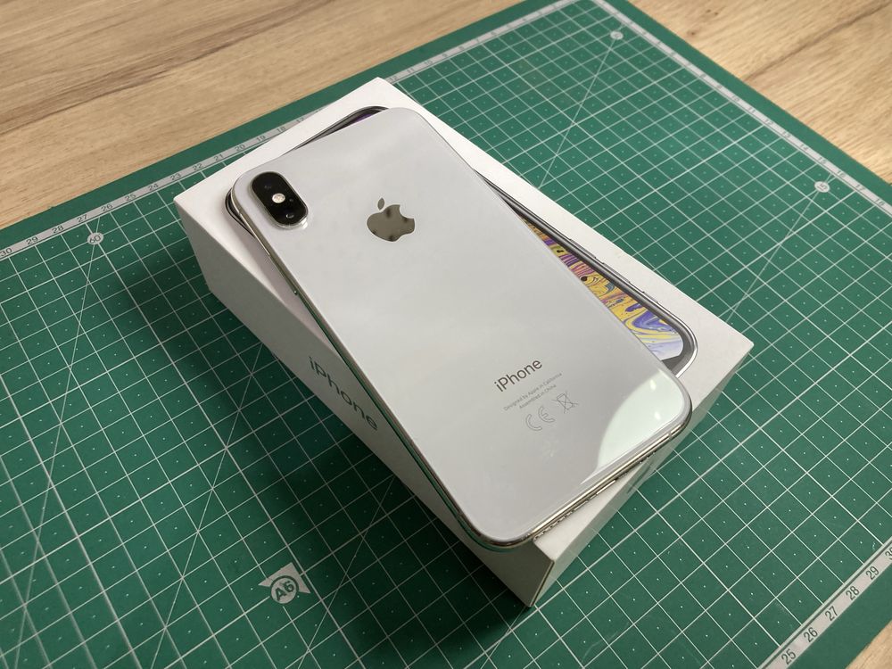 iPhone Xs 64gb Branco. Com caixa e acessorio Troco por iphone 14 ou 15