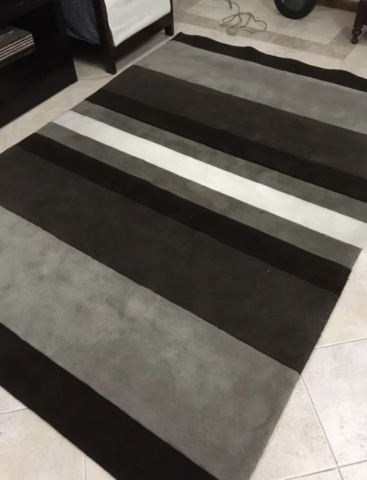 Conjunto sala mesas apoio carpete cadeiroes poltronas candeeiro