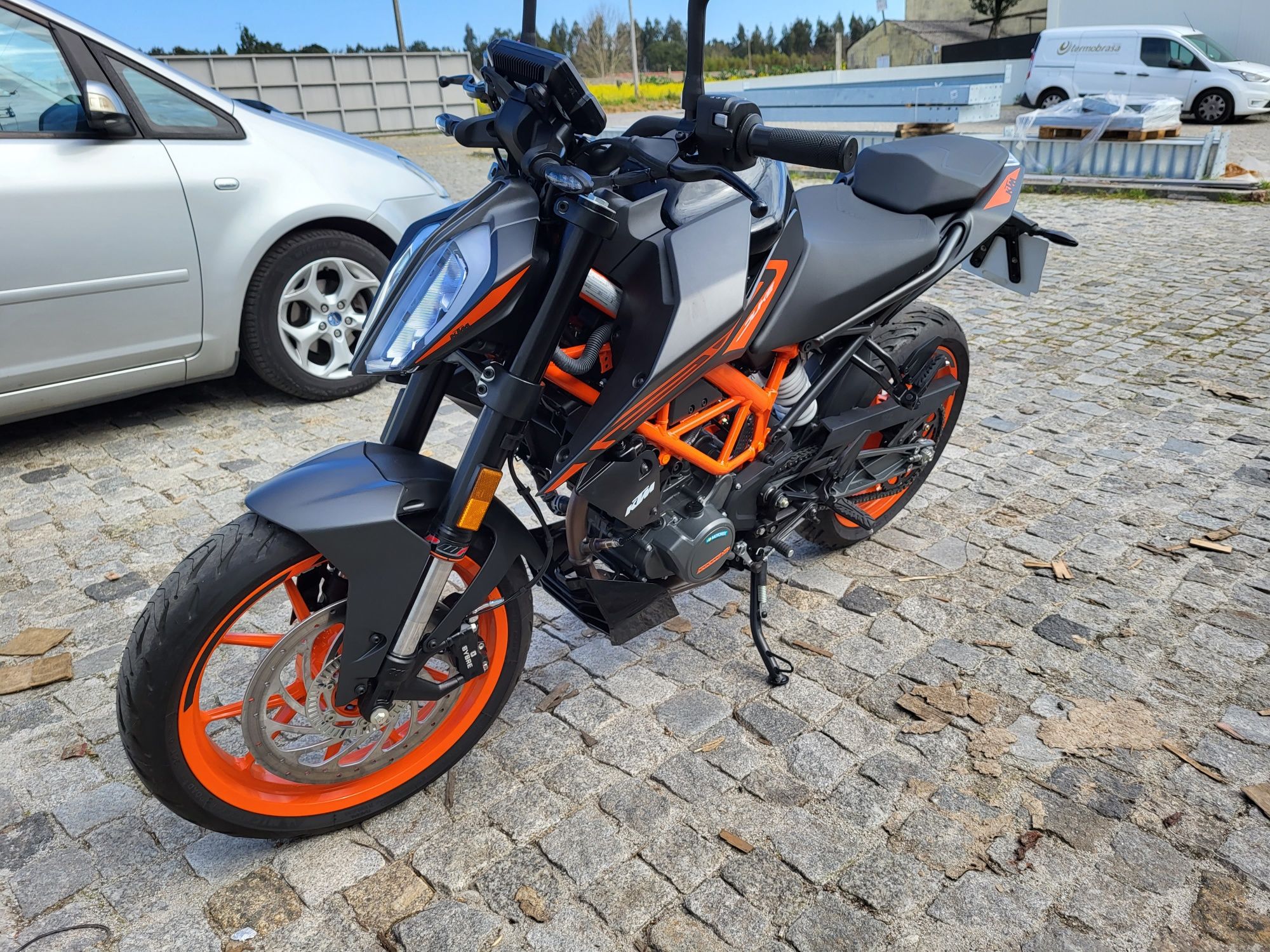 KTM duke 125, ano 2023