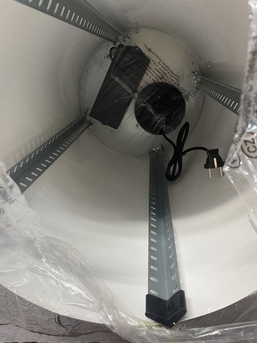 Островная вытяжка Klarstein Bolea (Германия)