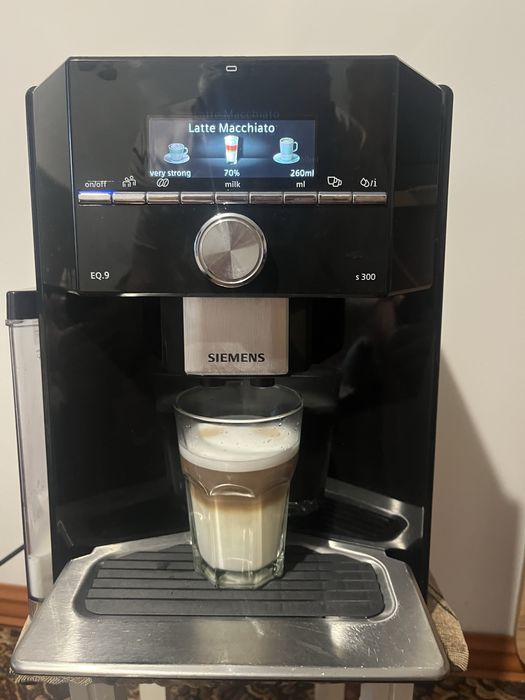 Кавоварка Siemens EQ9 s300