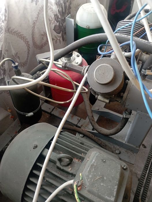 Компресор високого тиску (кисень, метан)