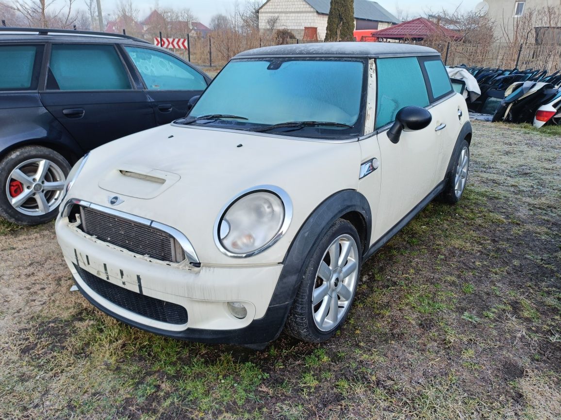 Części mini Cooper S r56 1.6 N14b16a kolor dark silver maska Lampy zde