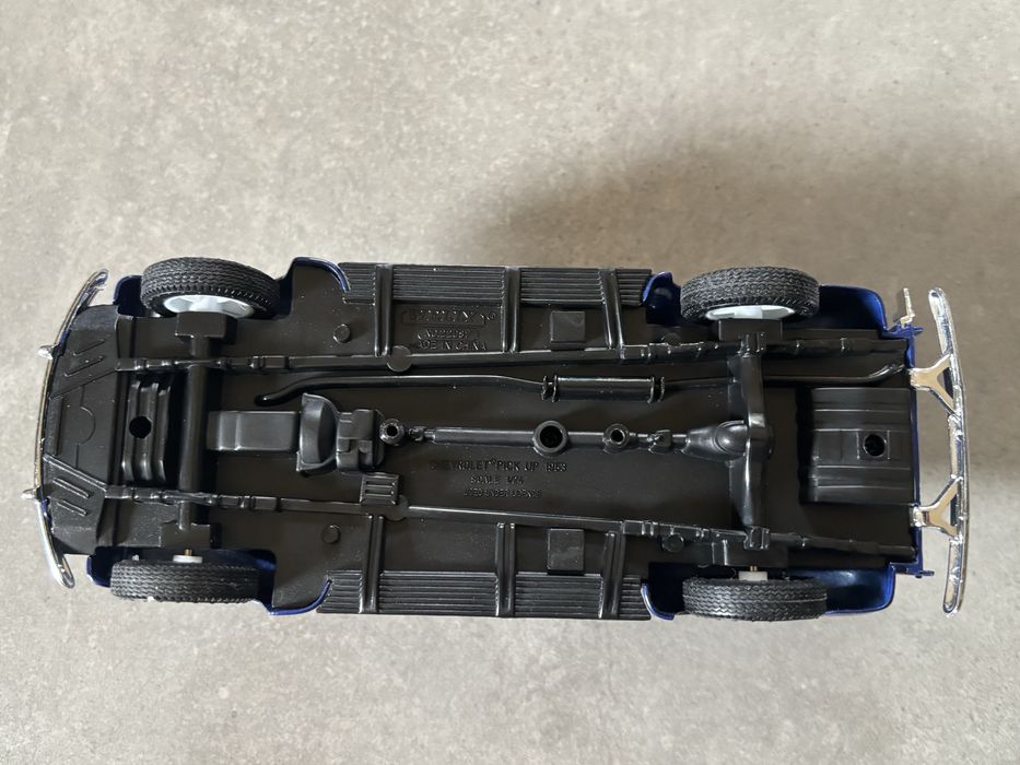 Model Welly skala 1/24 Chevrolet Pick Up 1953