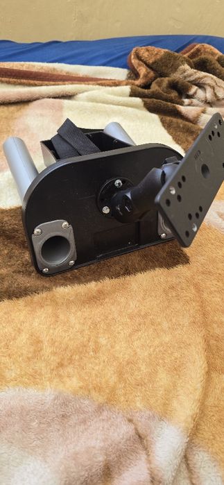 Mocowanie echosondy ram