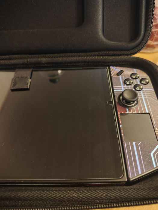 Sprzedam szkło ochronę do Lenovo legion go