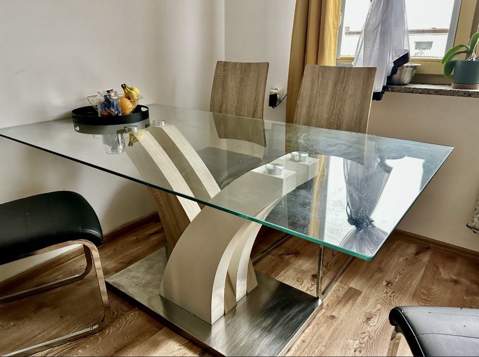 Nowoczesny Stoł z Krzesłami na Płozach