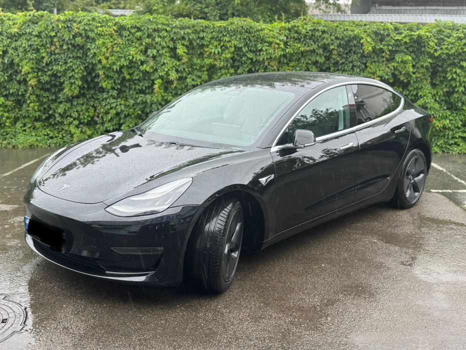 Оренда Tesla Model 3 2019р.