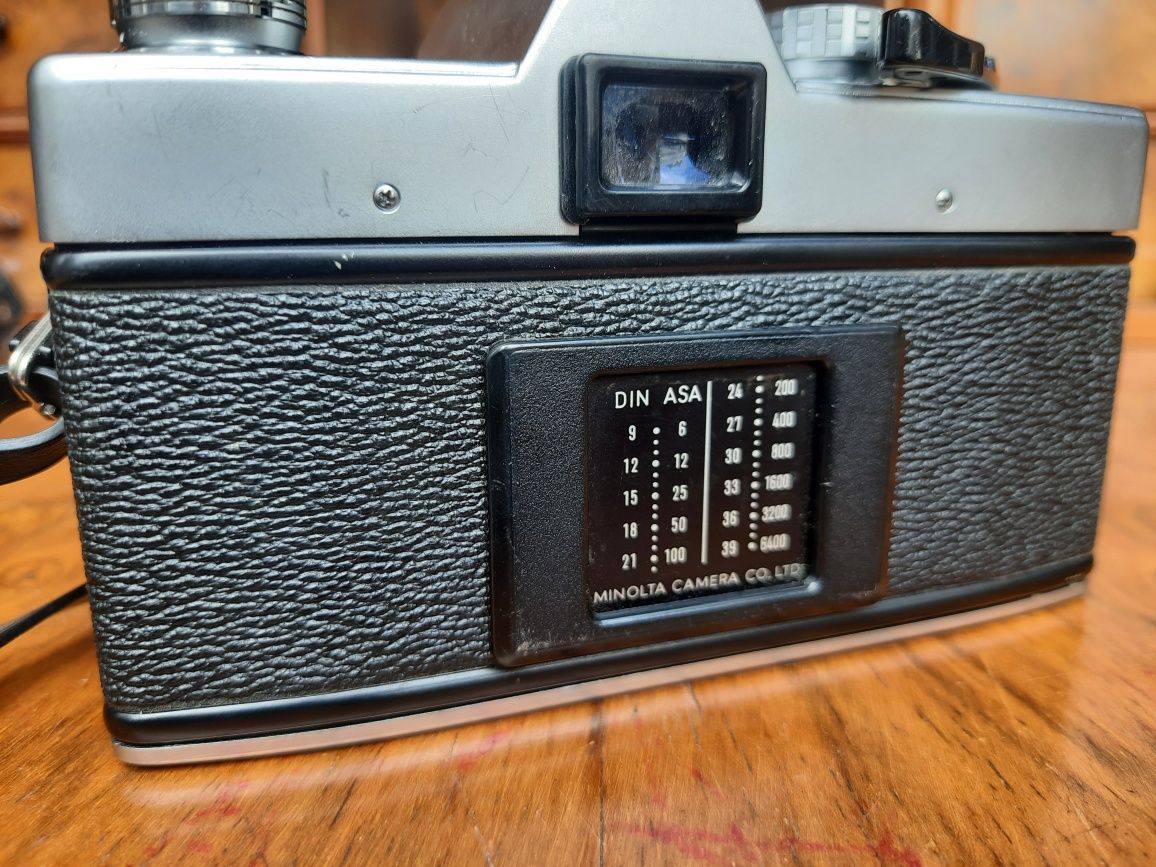 Minolta SRT 101b zoom  MD Rokkor 1:1,7 f =50mm minolta